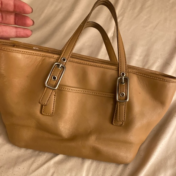 Fabulous baby bag myst have - Picture 1 of 2